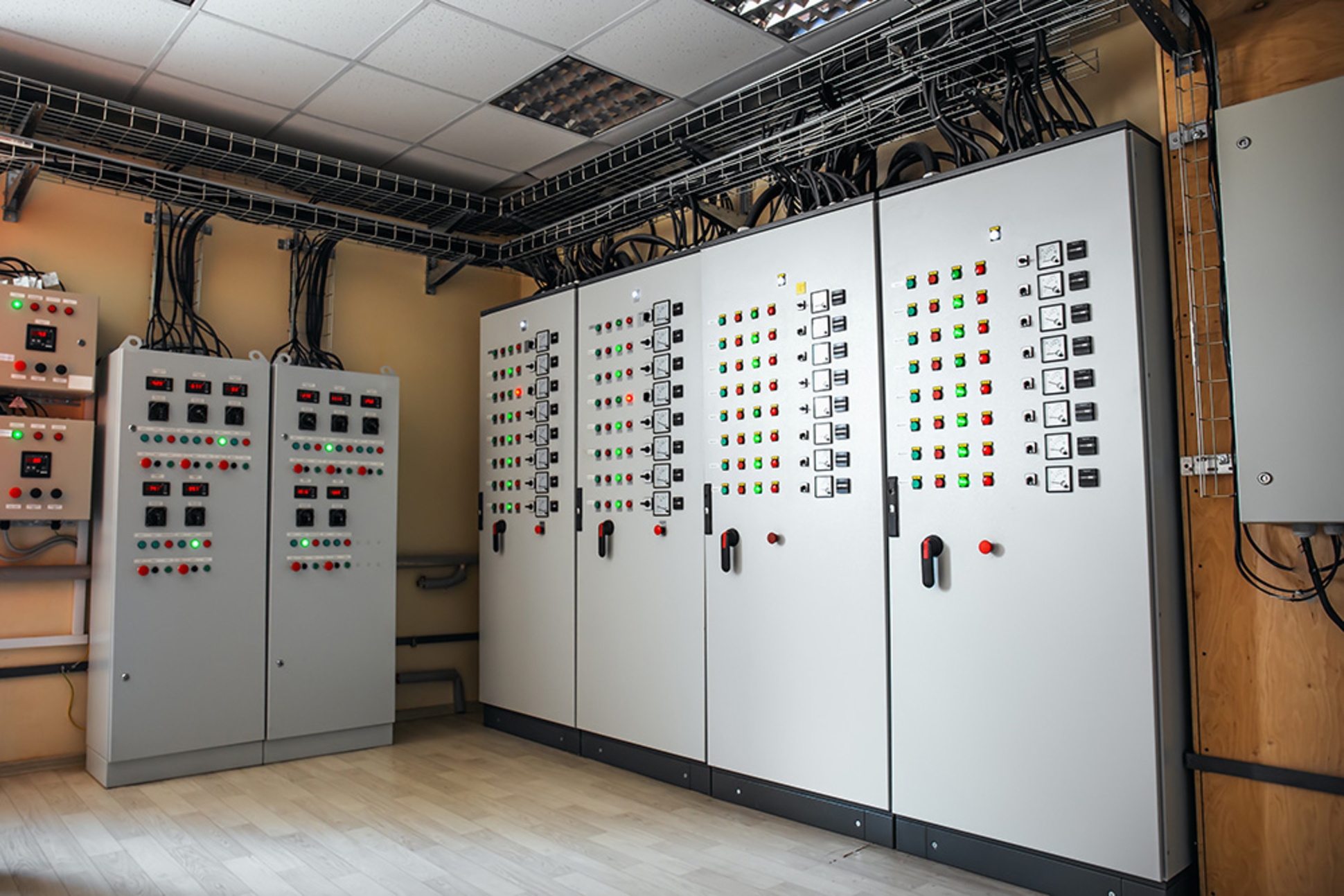 Schalt­anlagen­bau bei Elektrotechnik Wohlrab in Eschenbach